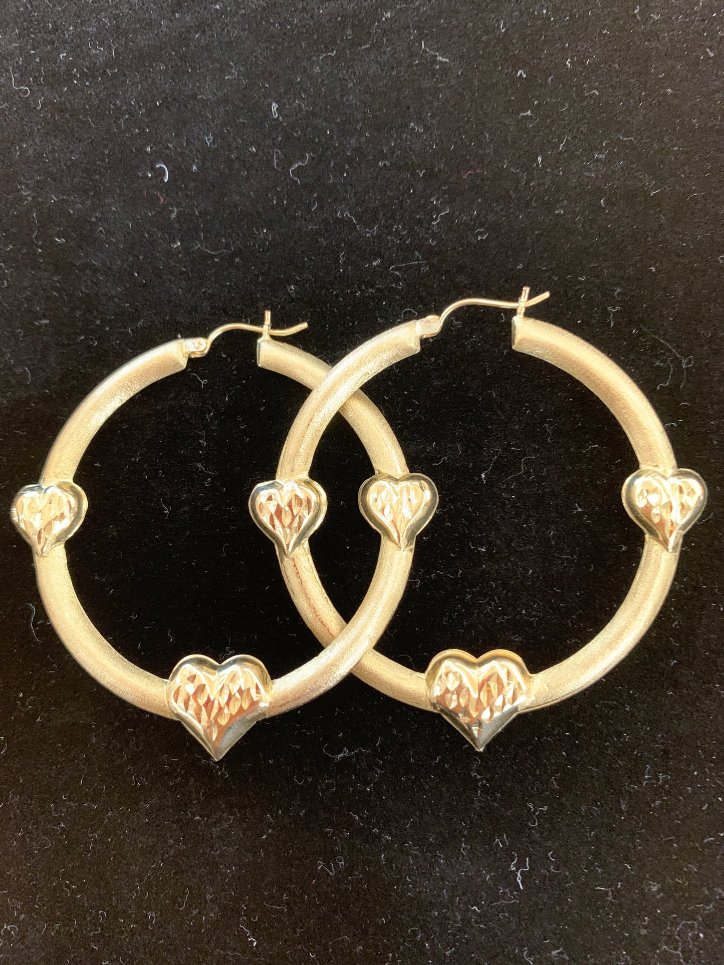 10k circle hoops with heart