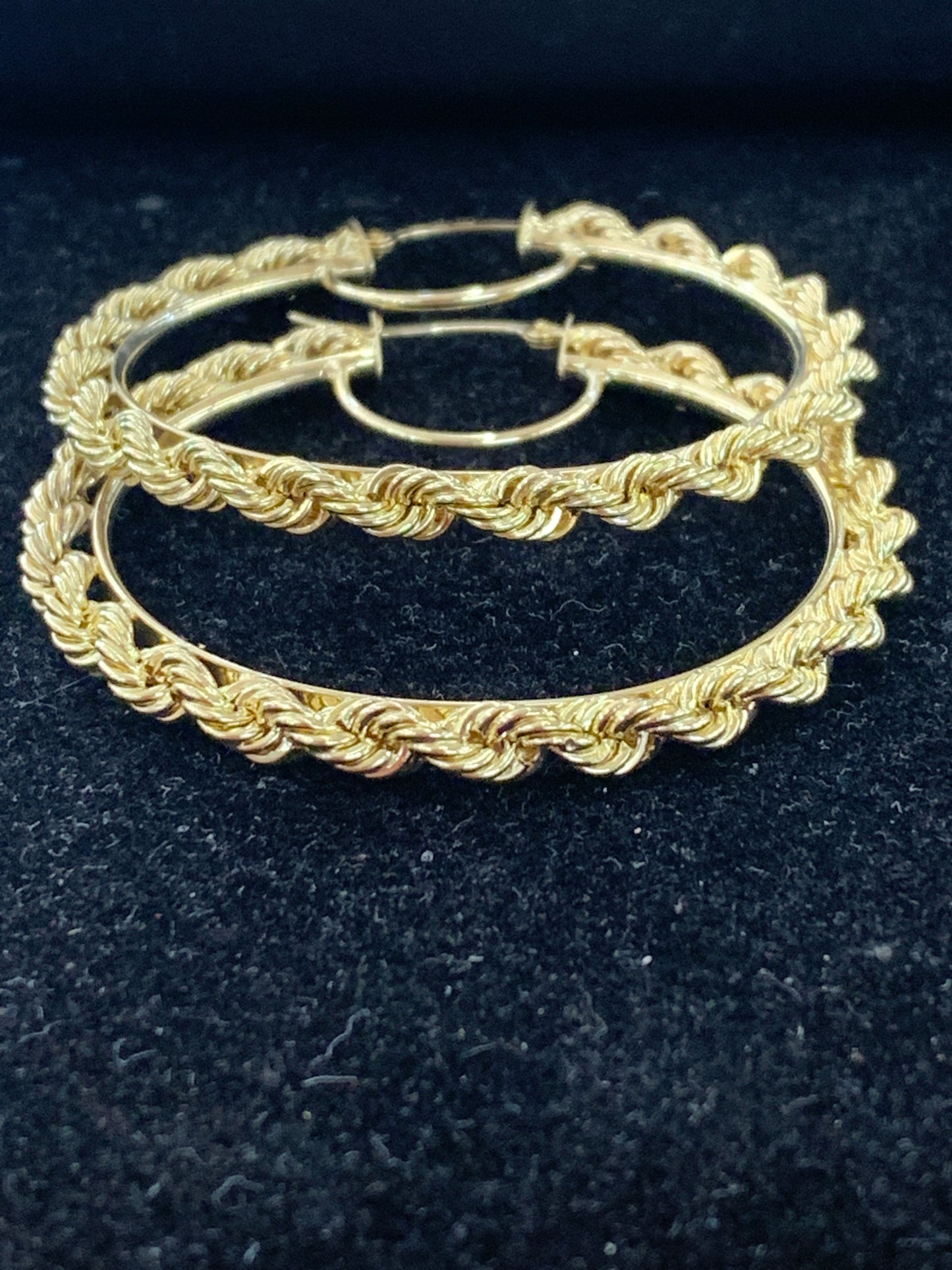 10k rope hoop earring