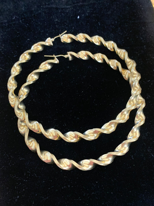10k twisted hoops