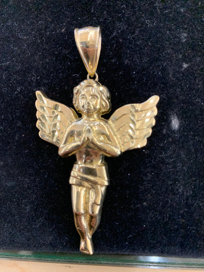 10k Ángel pendant