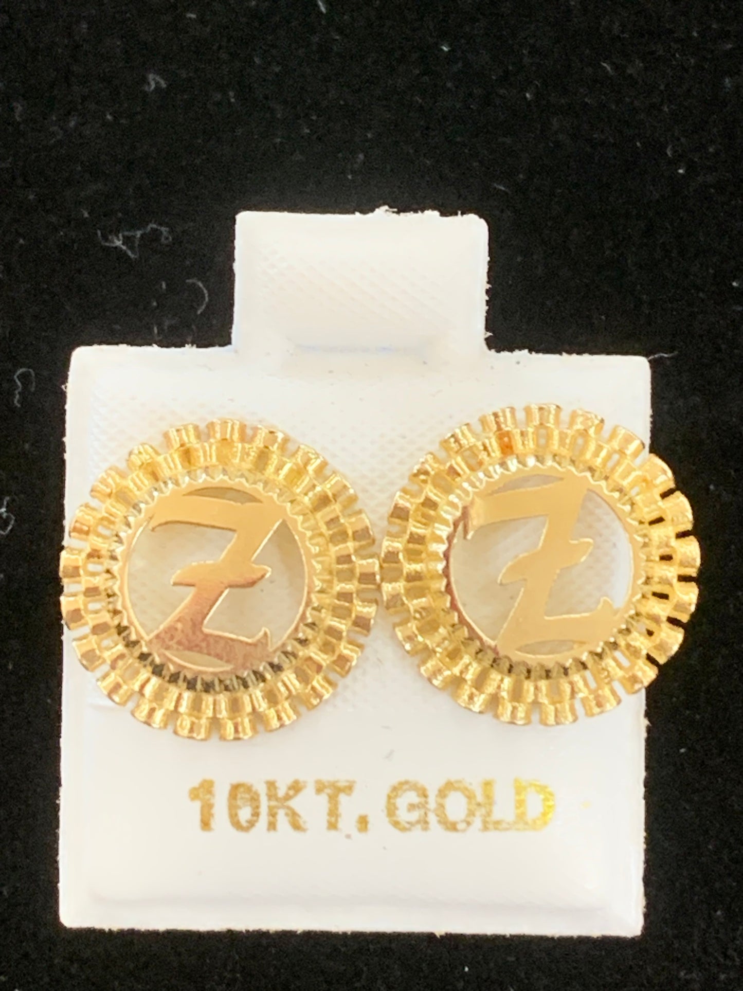 10k Gold Z Presidential link Initial Earrings, Medium Letter Earring,
