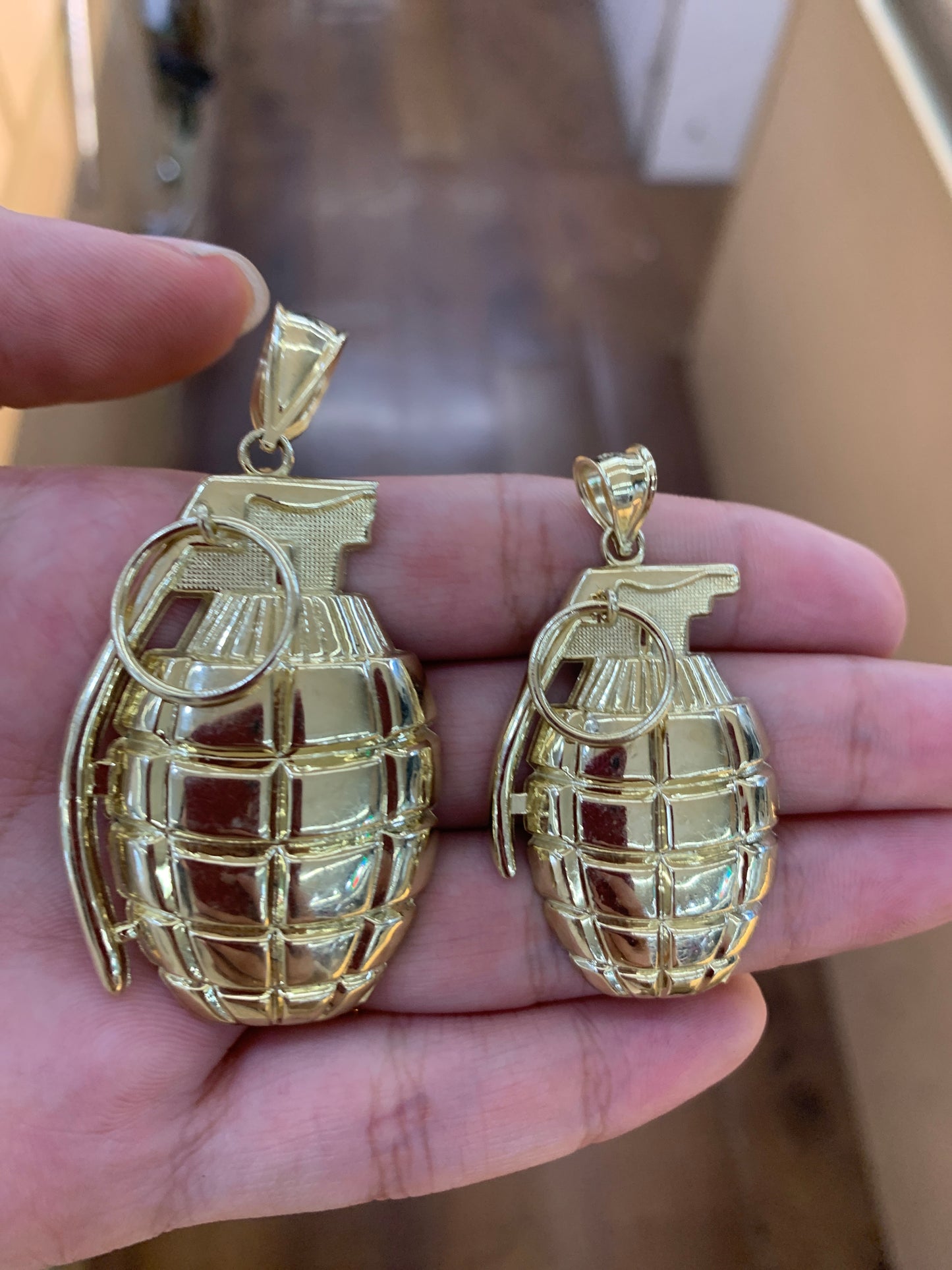 10k Grenade Pendant, Men’s Pendant, Woman’s Pendant, Gift for him, Gift for her, Big 10k Pendant, Unique Pendant, Charm explosive, Fireball, Missile , Ammunition Pendant, Hand Grenade, Gold Pendant