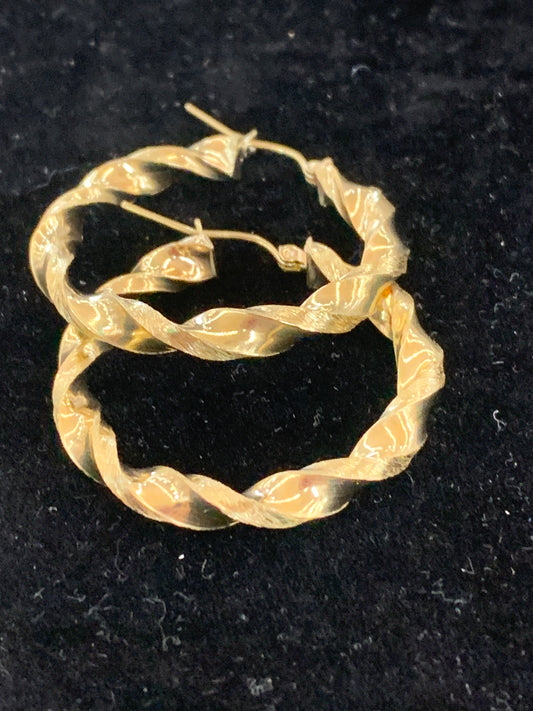 10k twisted hoops