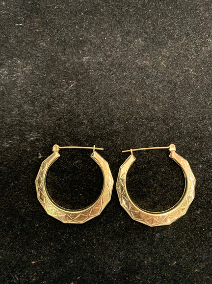 10k Gold Creole Hoops featuring an engraved hexagonal design, Small Hoops for Kids Girls, 10k Creole Medium Hoops for Women featuring an engraved hexagonal design , 10k Gold Creole Hoop Earrings featuring an engraved hexogonal design