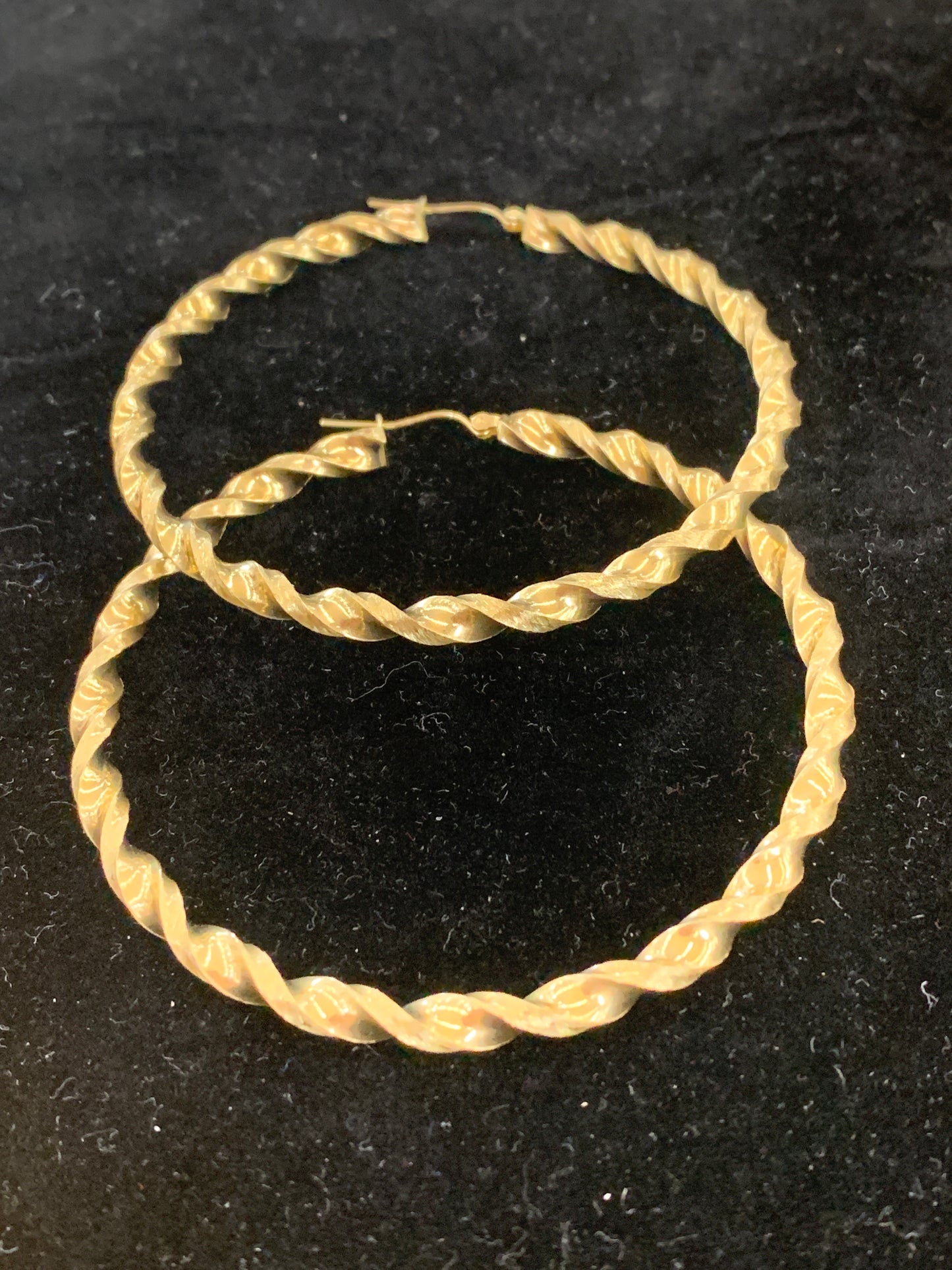10k 3mm twisted hoops