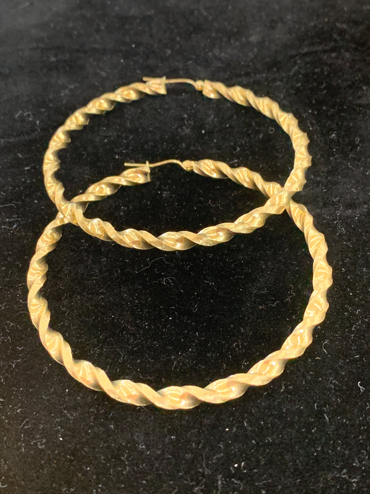 10k twisted hoops