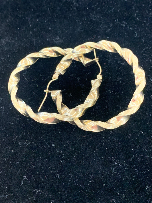 10k twisted hoops