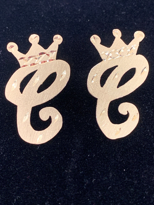 10k custom C initial with crown earrings