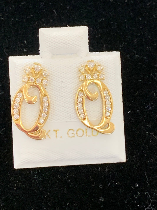 10k Q initial earrings with crown