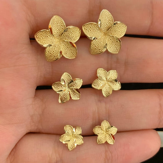 10k Gold Hibiscus Earrings, Floral Earrings, Plumeria Earrings, Hawaiian Flower Earrings, Gold Hibiscus Flower Earrings, Hibiscus Earrings, Hibiscus Flower Earrings