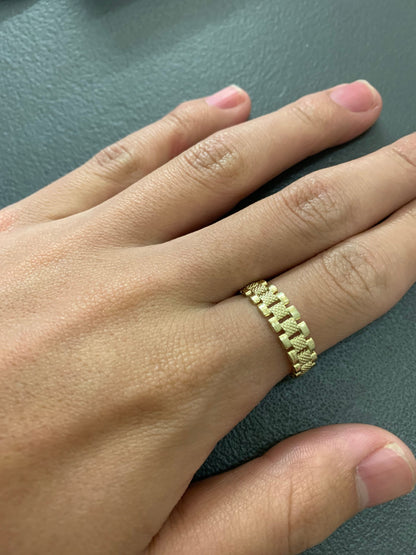 10k President Jubilee Band, Jubilee Band in Yellow Gold, Diamond cut, 6.8mm, 5.8mm Unisex Jubilee Band, Link Ring