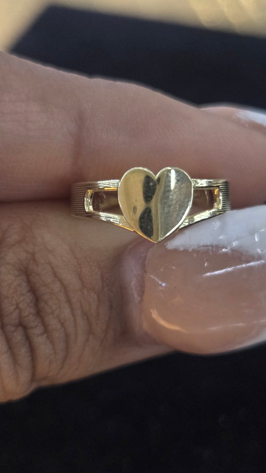 10k heart toe ring