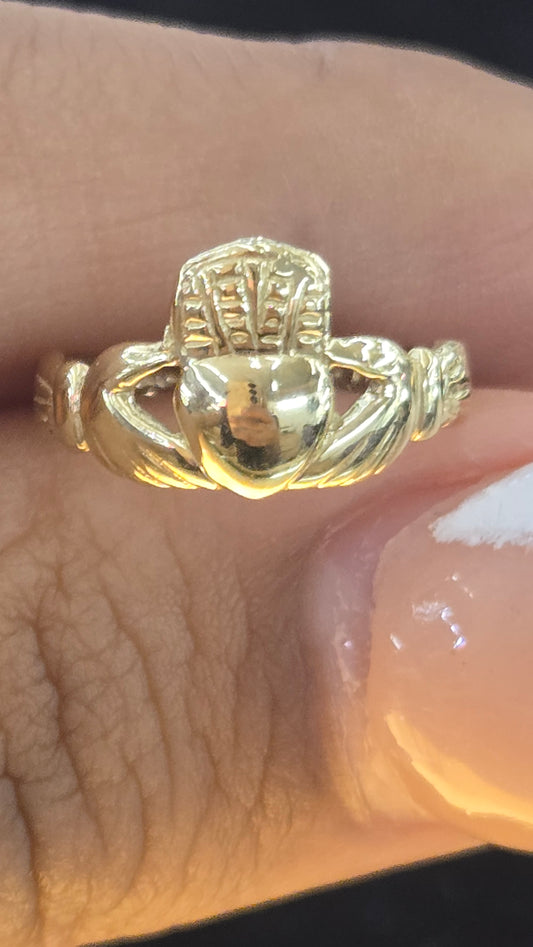 10k heart toe ring