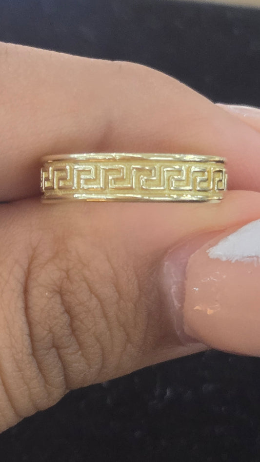 10k Aztec style toe ring