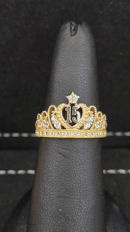 14k Quinceañera ring