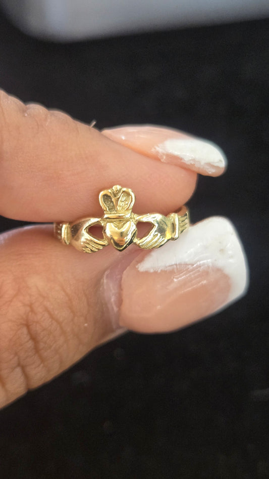 10k heart toe ring
