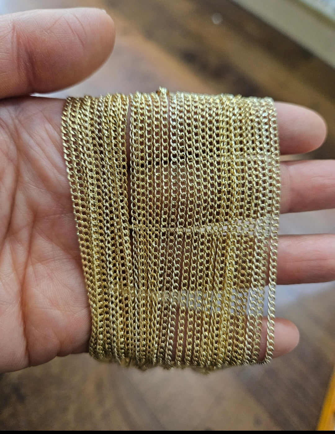 10k solid diacut 2.9mm Cuban chain  16"