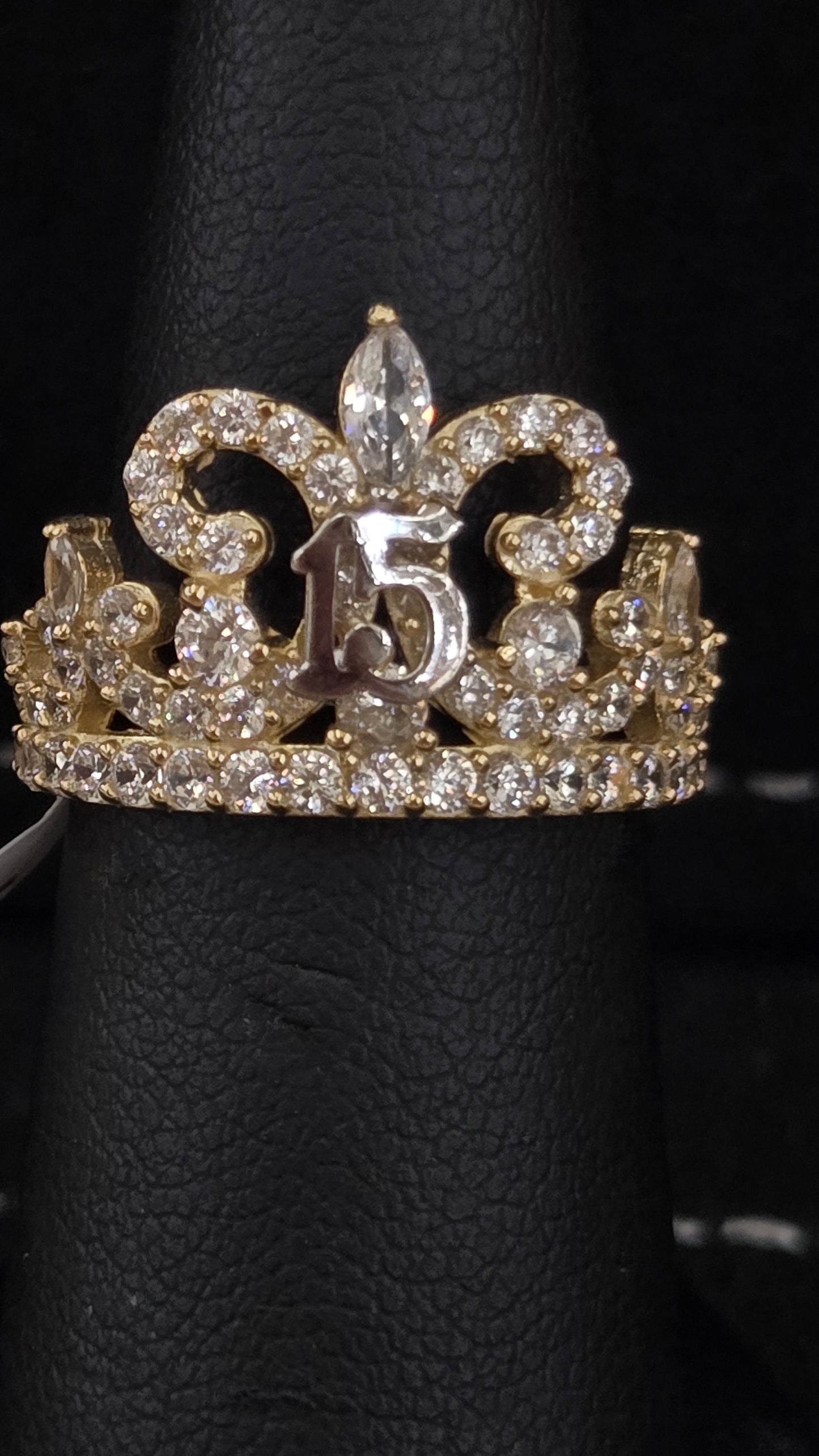 14k Quinceañera ring