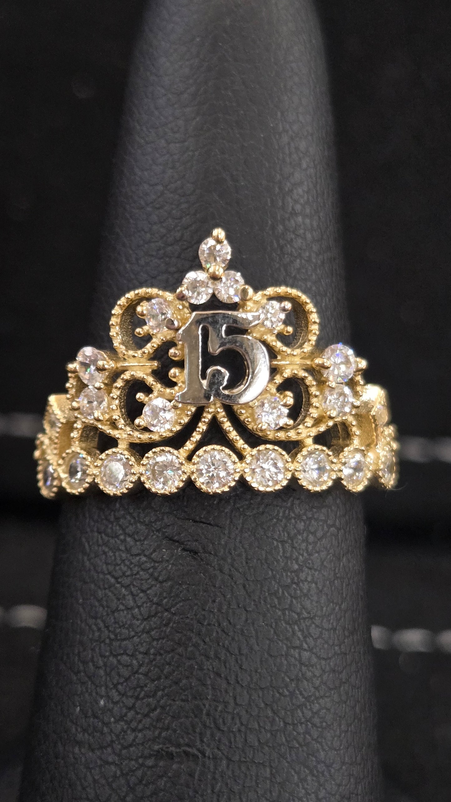 14k Quinceañera ring